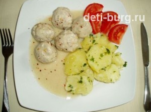 Фрикадельки в белом соусе
